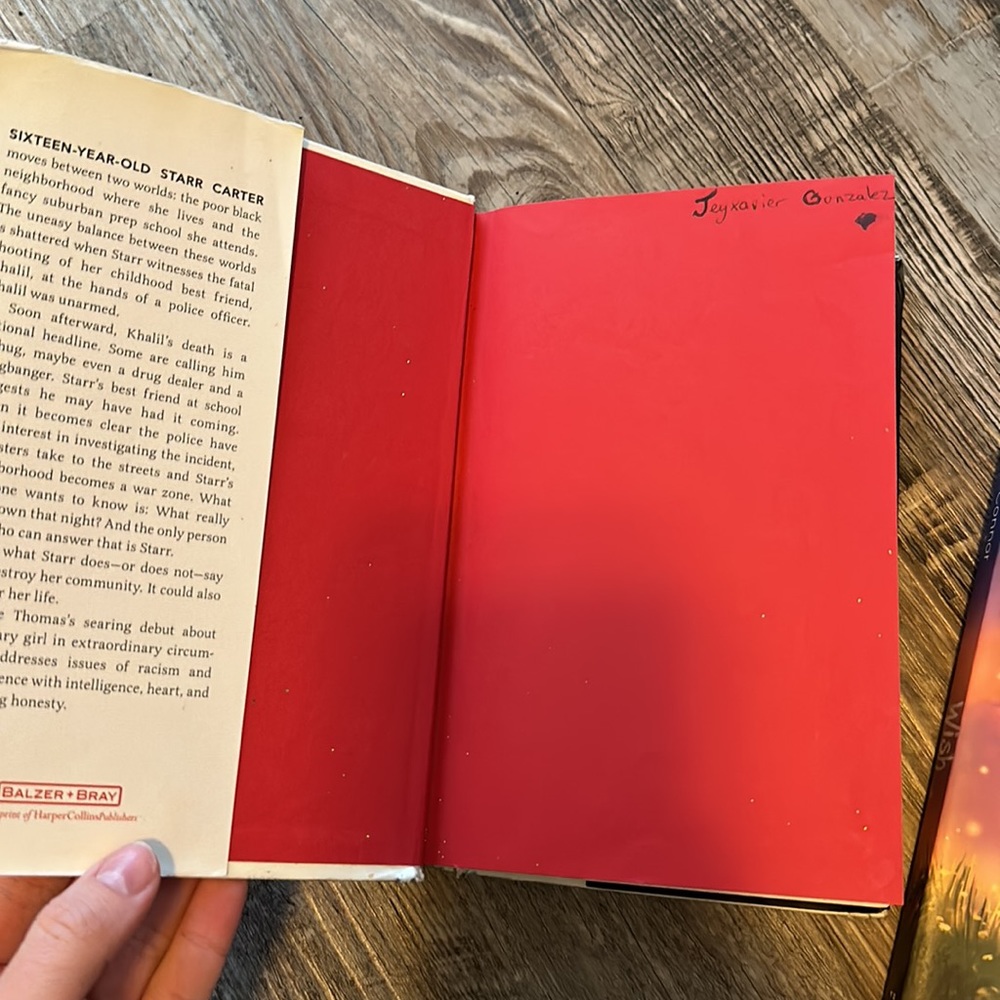 Book bundle - Picture 2 of 6